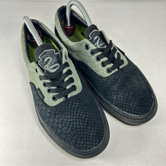 VANS Slytherin Harry Potter Sneakers Shoes 500714 Snake Men’s Size 8 Women’s 9.5 - Picture 4 of 16